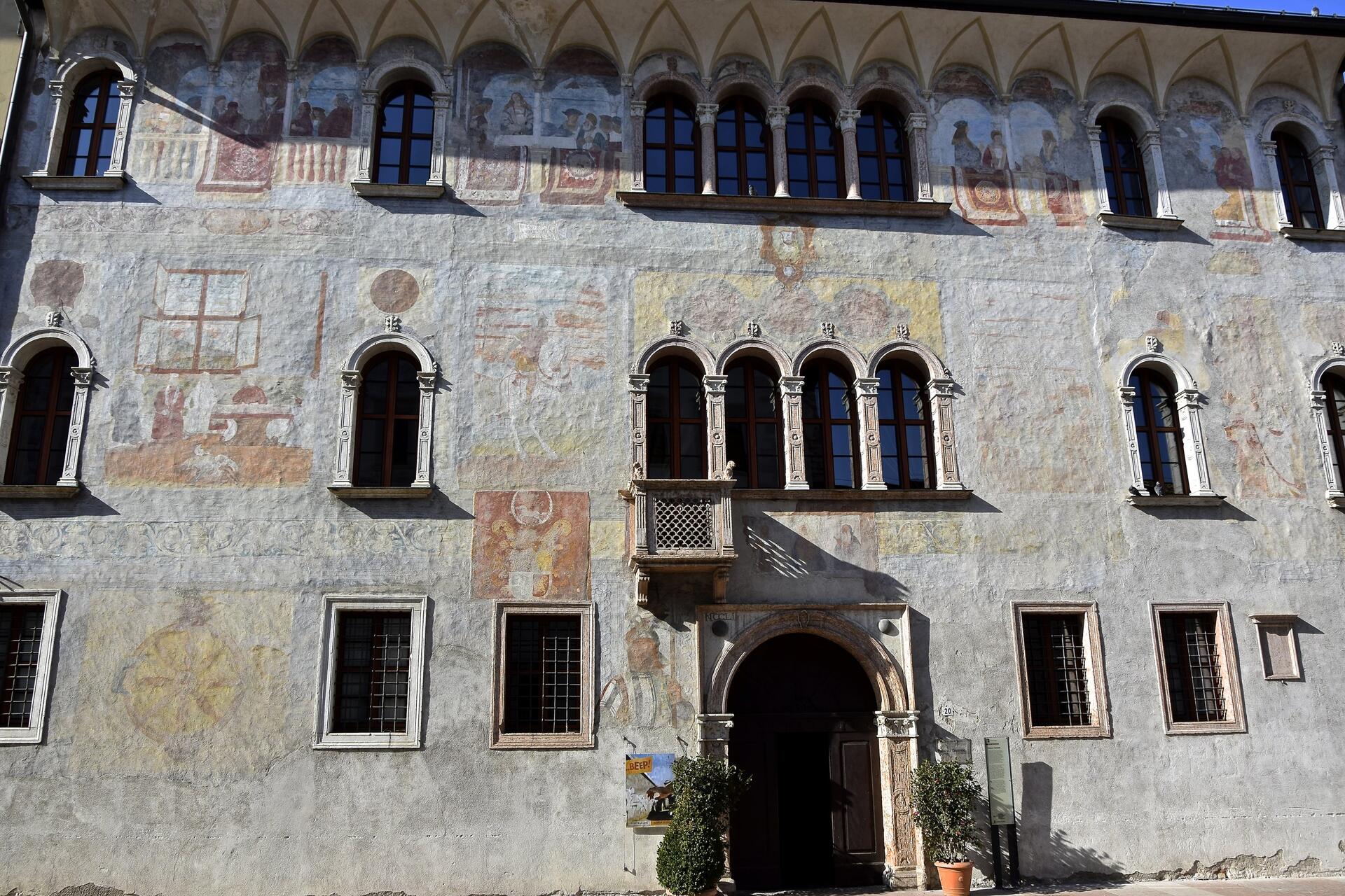 Una fotografia del tessuto imprenditoriale che caratterizza la città di Trento, per capire come è cambiata la situazione negli ultimi dieci anni e per provare a delineare una valutazione degli effetti della pandemia, che si manifesteranno con maggiore evidenza nel 2021.