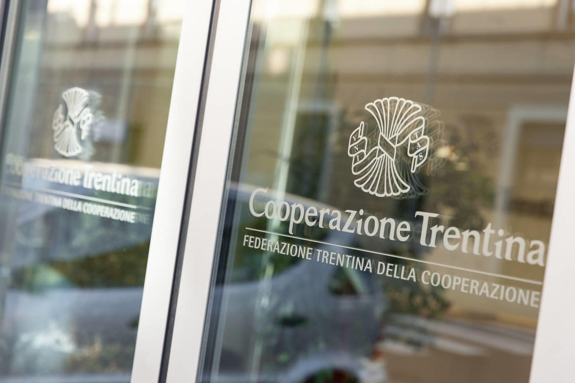 Il collegio sindacale ha diramato la circolare alle cooperative che riassume il percorso previsto dallo statuto per eleggere il presidente e gli altri amministratori della Federazione.Assemblea elettiva l’11 maggio, dal 15 al 20 aprile i convegni di settore.